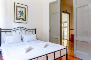 Standard Double Room with Shared Bathroom1