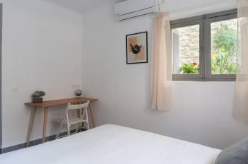 Double Room with Private Bathroom1