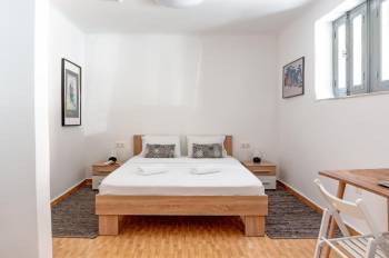 Triple Room with Bathroom2